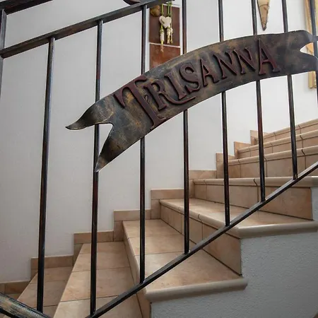 فندق مبيت وإفطار Alpenresidenz Trisanna 4*