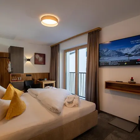 Alpenresidenz Trisanna فندق مبيت وإفطار 4*