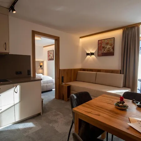 فندق مبيت وإفطار Alpenresidenz Trisanna