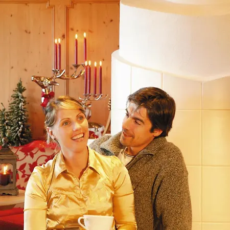 Alpenresidenz Trisanna فندق مبيت وإفطار 4*