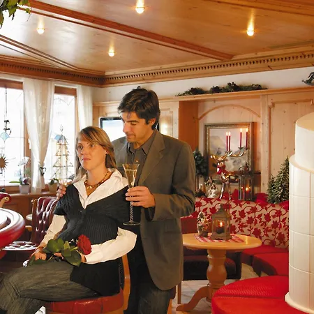 Alpenresidenz Trisanna فندق مبيت وإفطار