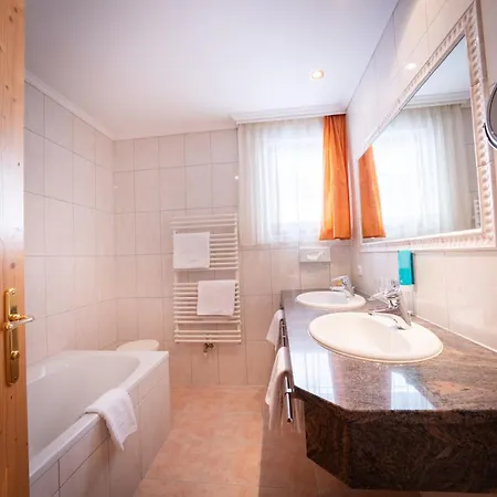 Bed and Breakfast Trisanna Ισγκλ