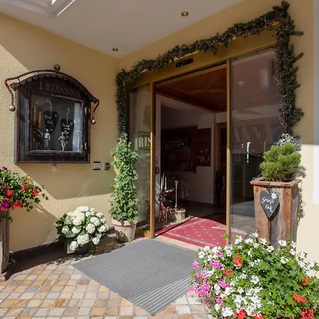 Alpenresidenz Trisanna אישגל