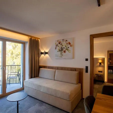 Alpenresidenz Trisanna 4*