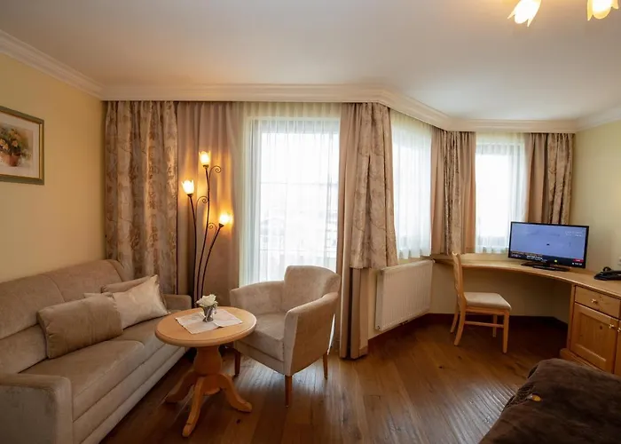 Hotel Trisanna Bed & Breakfast