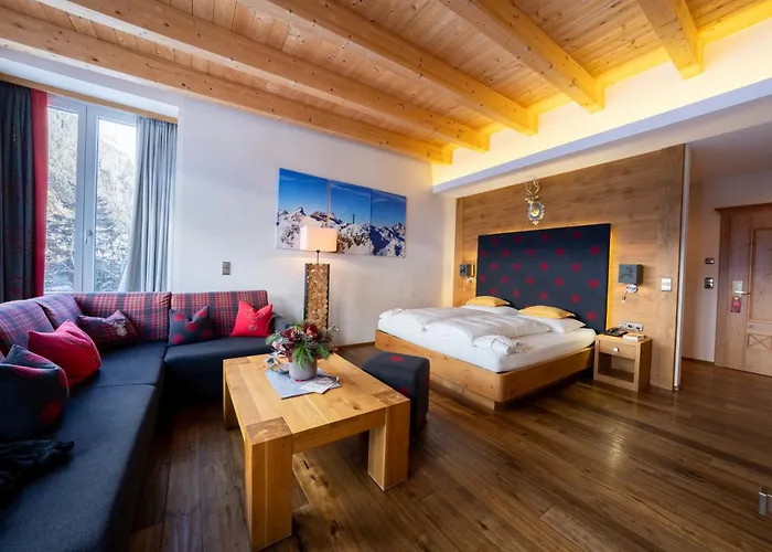 Bed & Breakfast Hotel Trisanna 4*