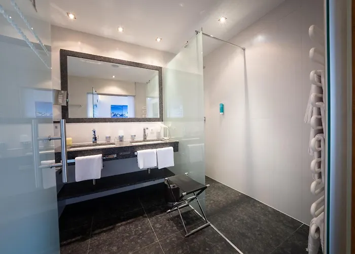 Hotel Trisanna Bed & Breakfast