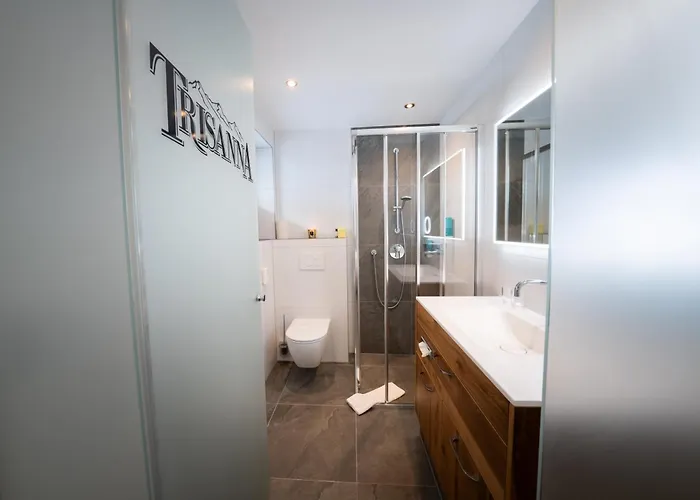 Hotel Trisanna Bed & Breakfast