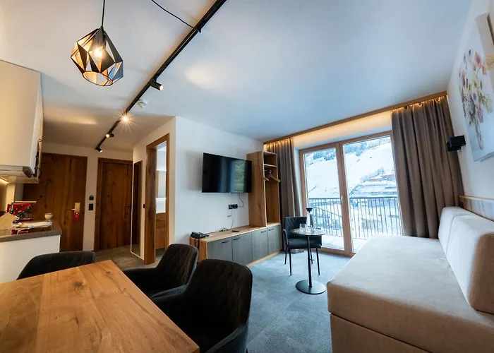 Hotel Trisanna Bed & Breakfast