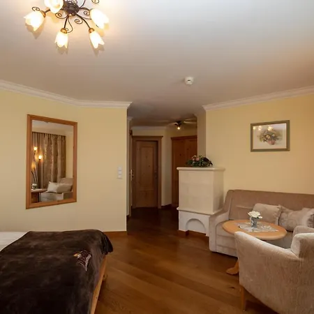 Alpenresidenz Trisanna 4*