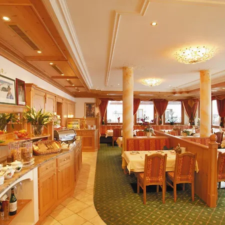 Alpenresidenz Trisanna Couette-café 4*